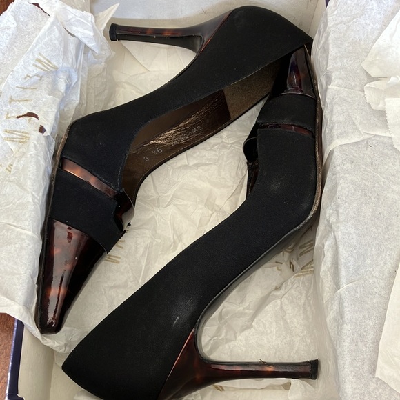 Stuart Weitzman Peacenik Black and Tortoiseshell Pumps 9.5M - Picture 7 of 7